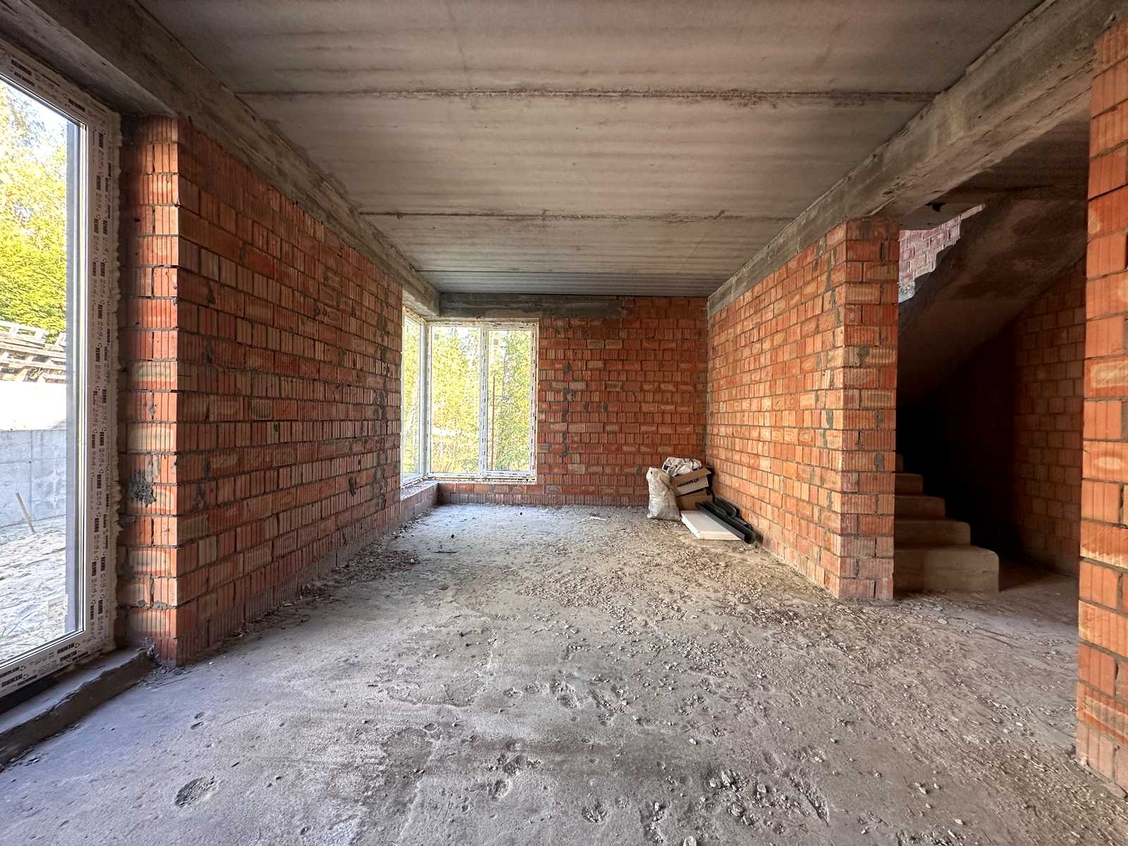 1879566669381718