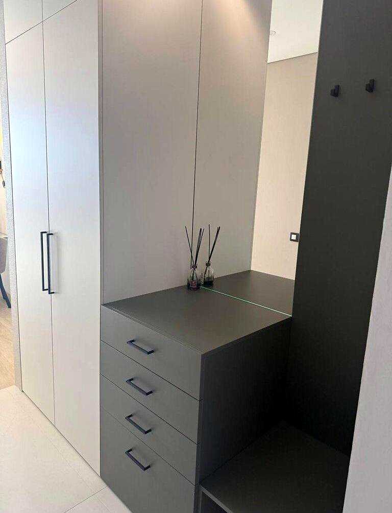 1879567973564321