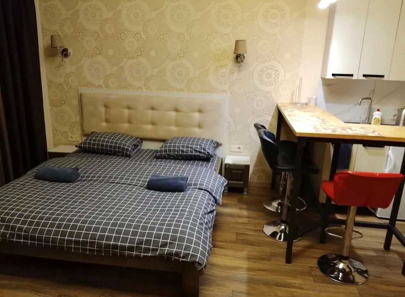 1879571285321918