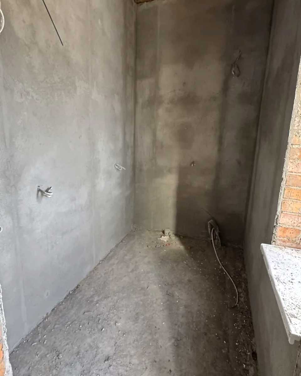 1879571687211836