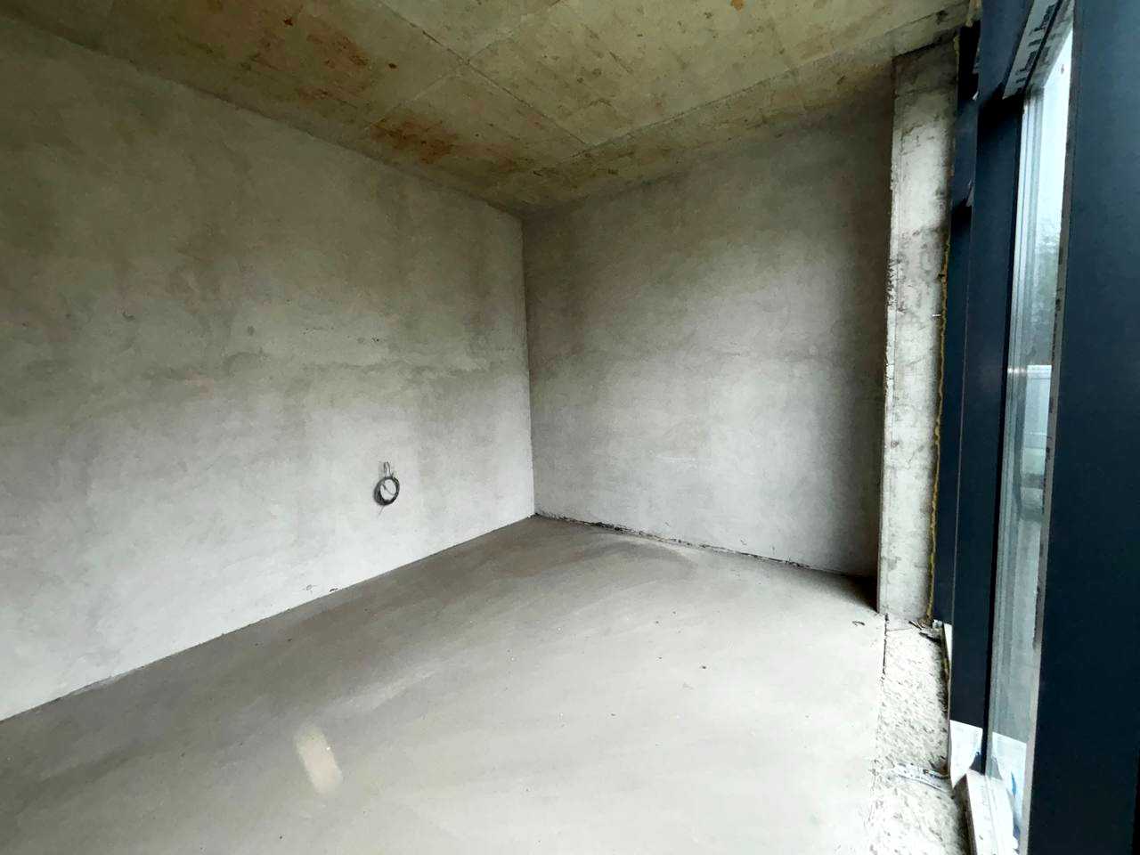 1879573175655676