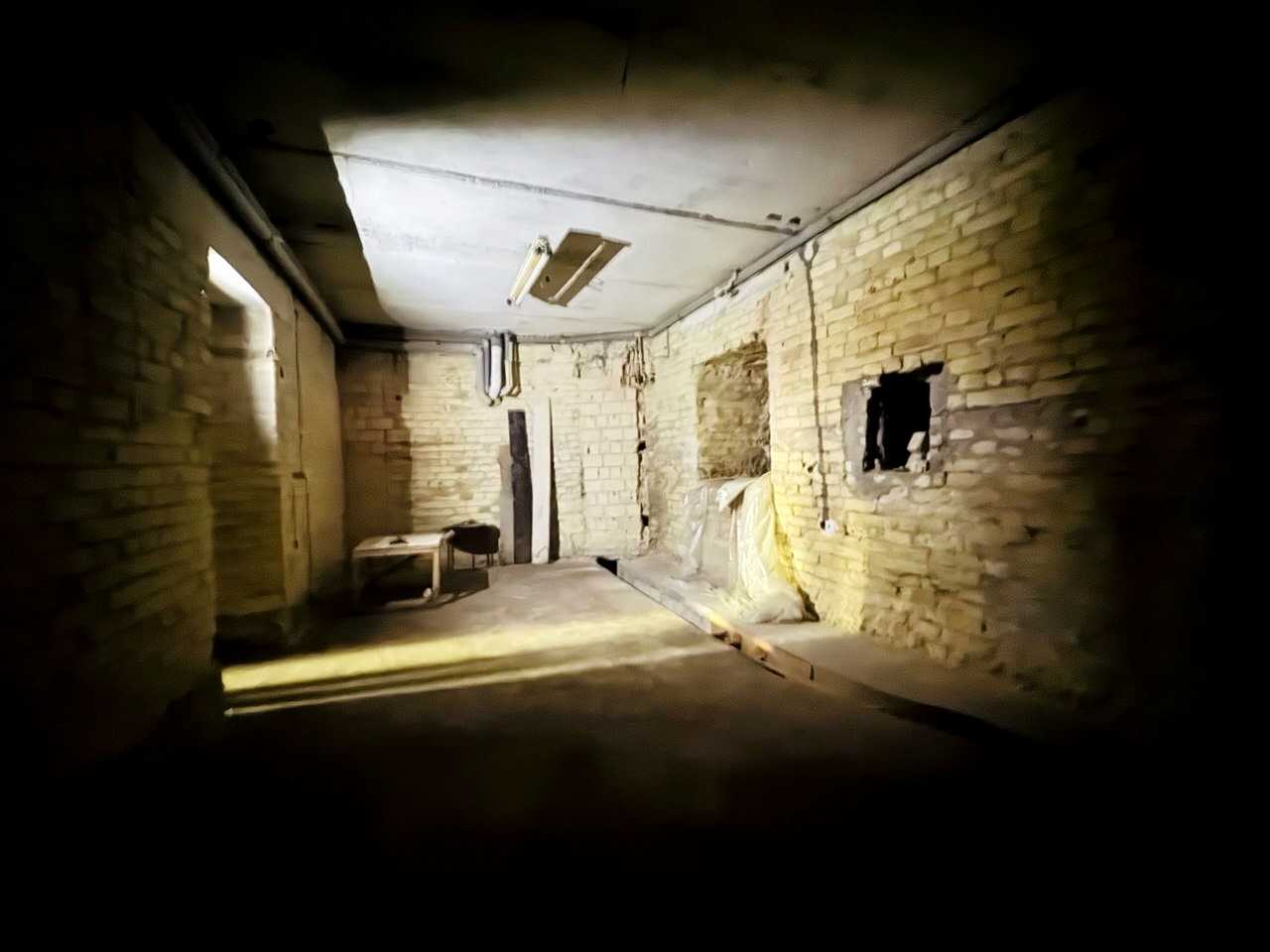 1879574055928445