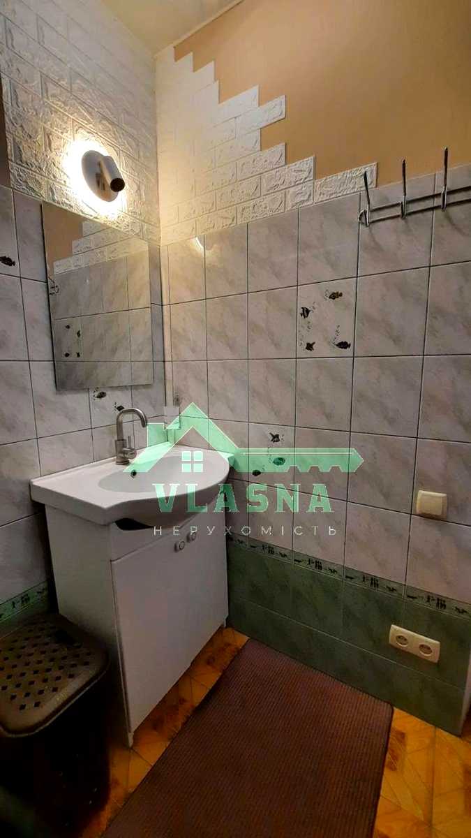1879575098579536