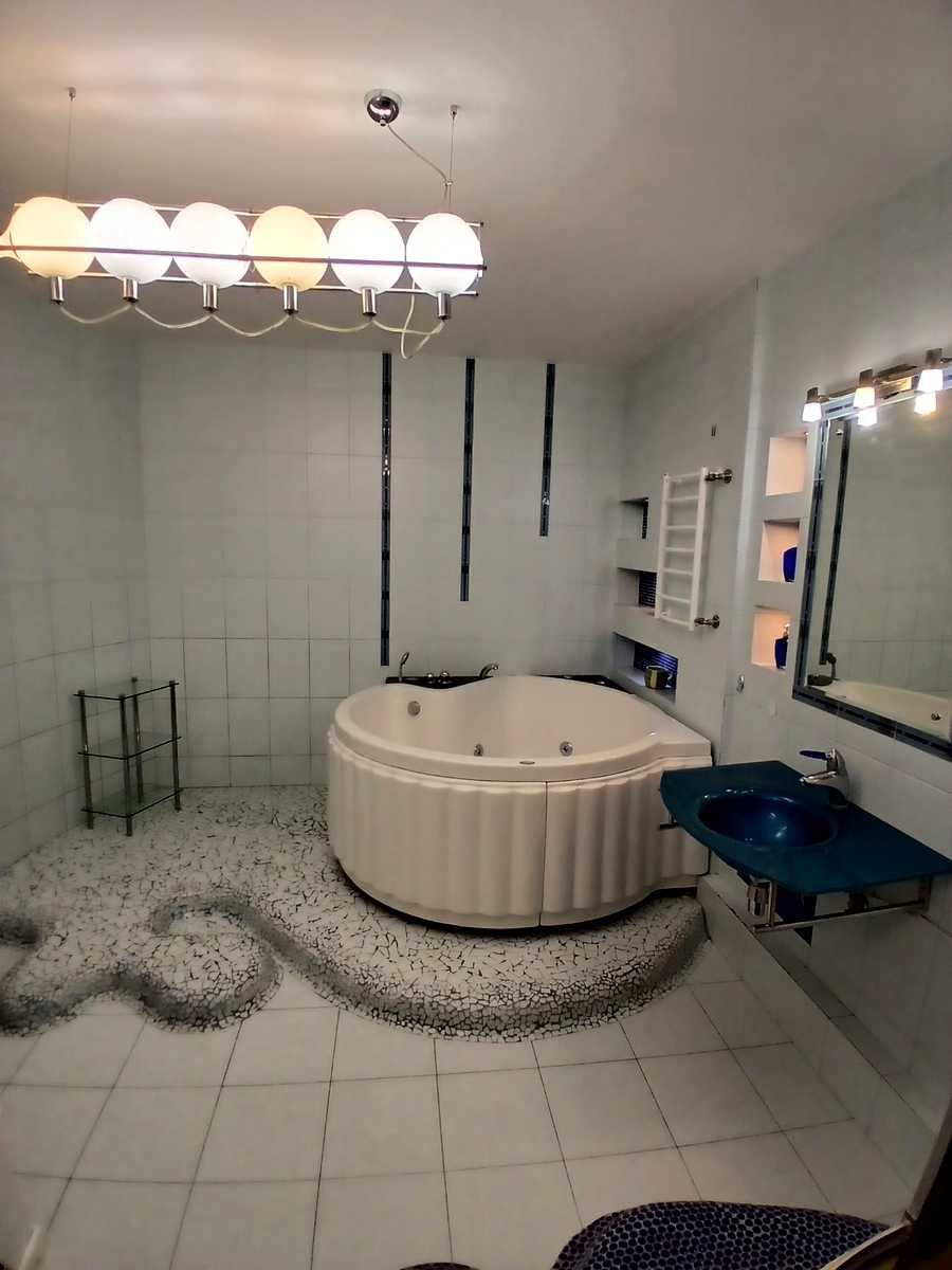 1879575809038132