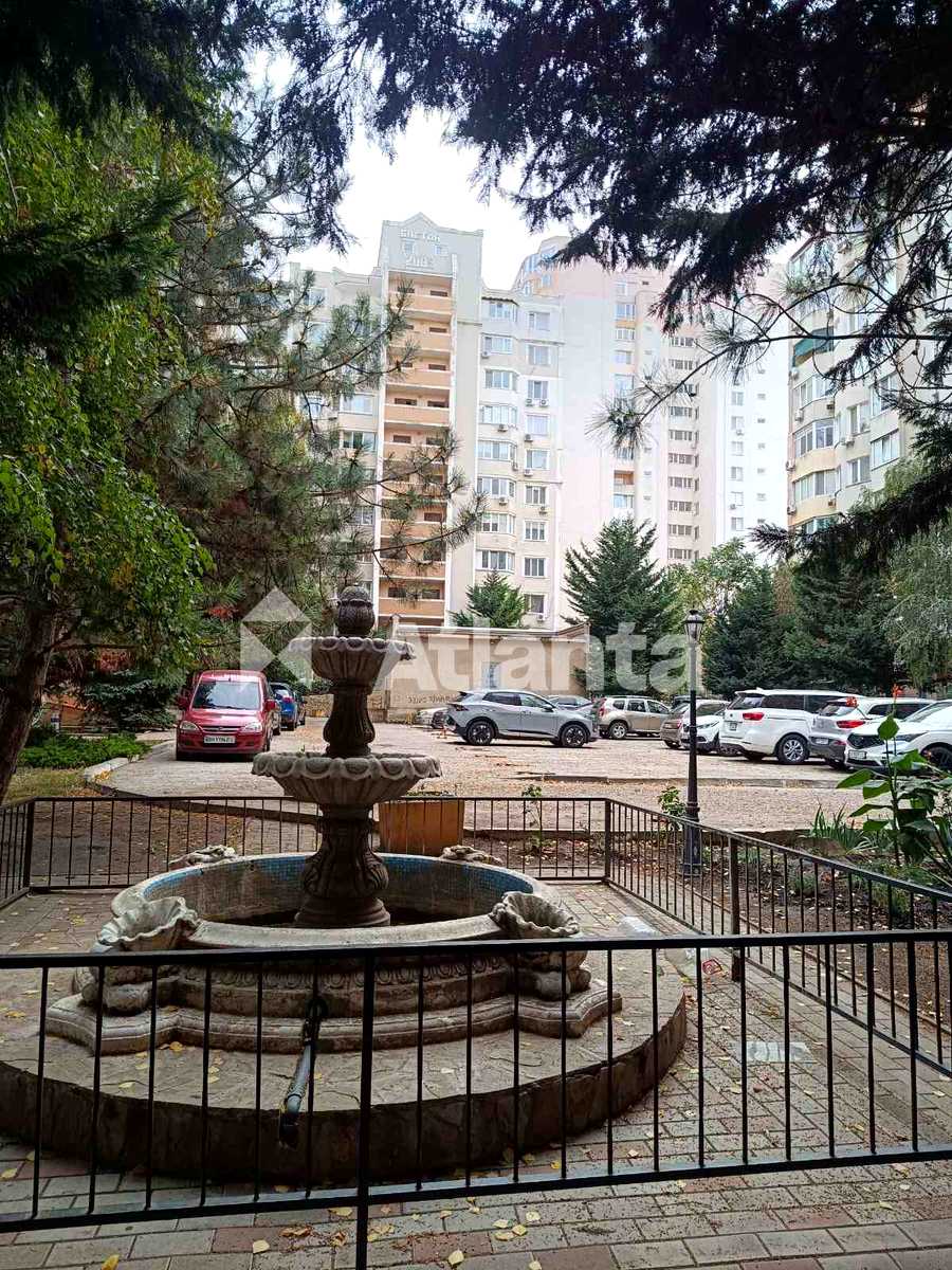 1879576594863290