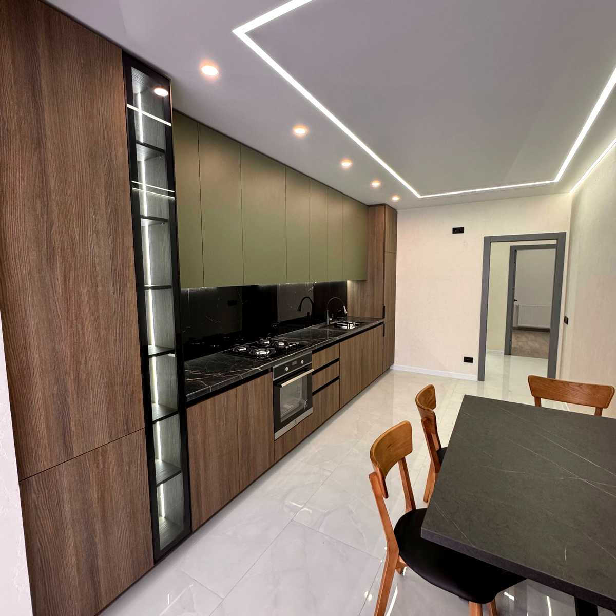 1879577110919377