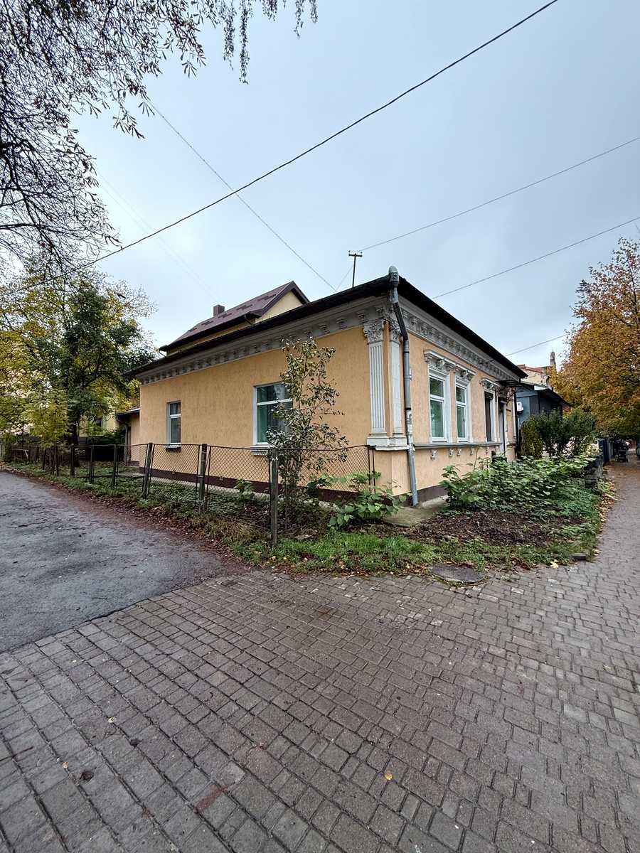 1879577893439934