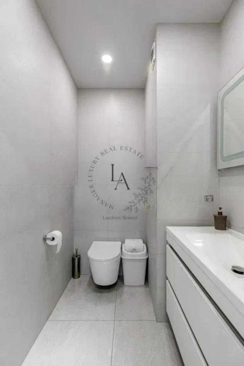 1879579712843440