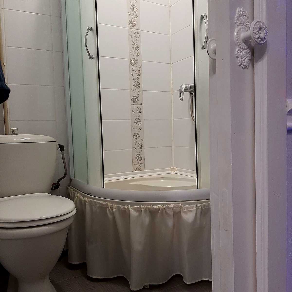 1879581174409615