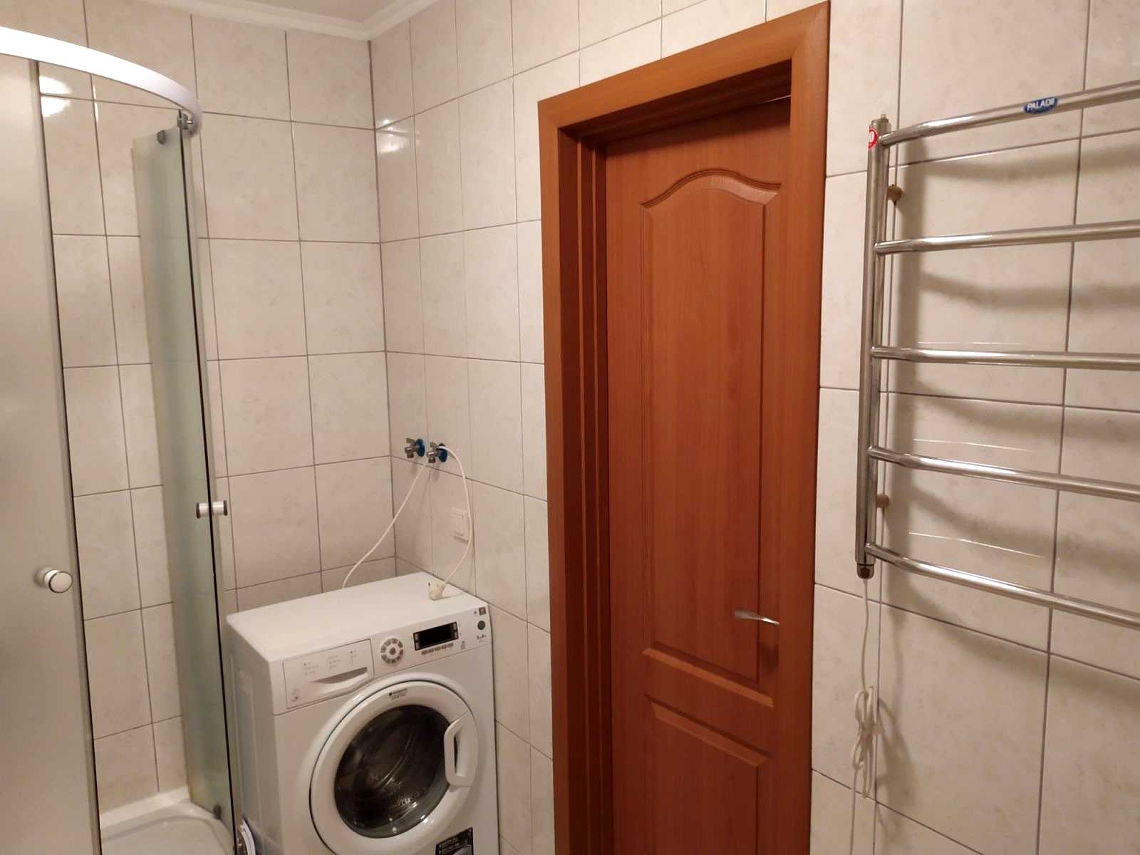 1879584474403847