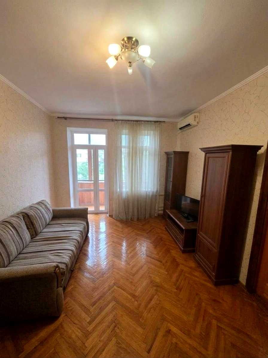 1879584628243748