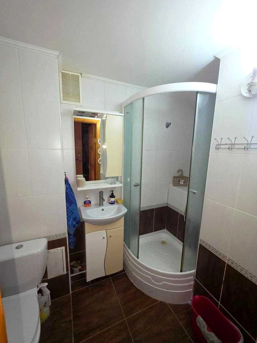 1879584830519848