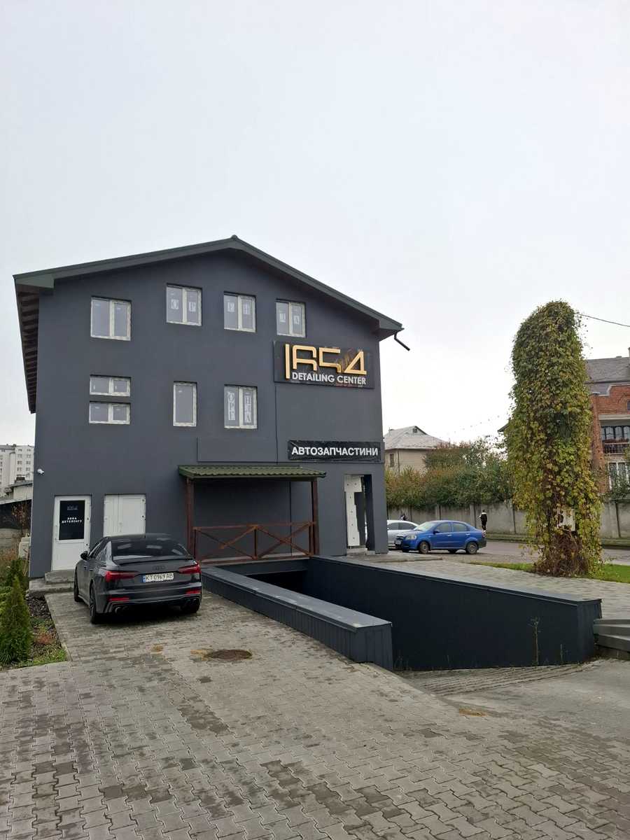 1879587635516843