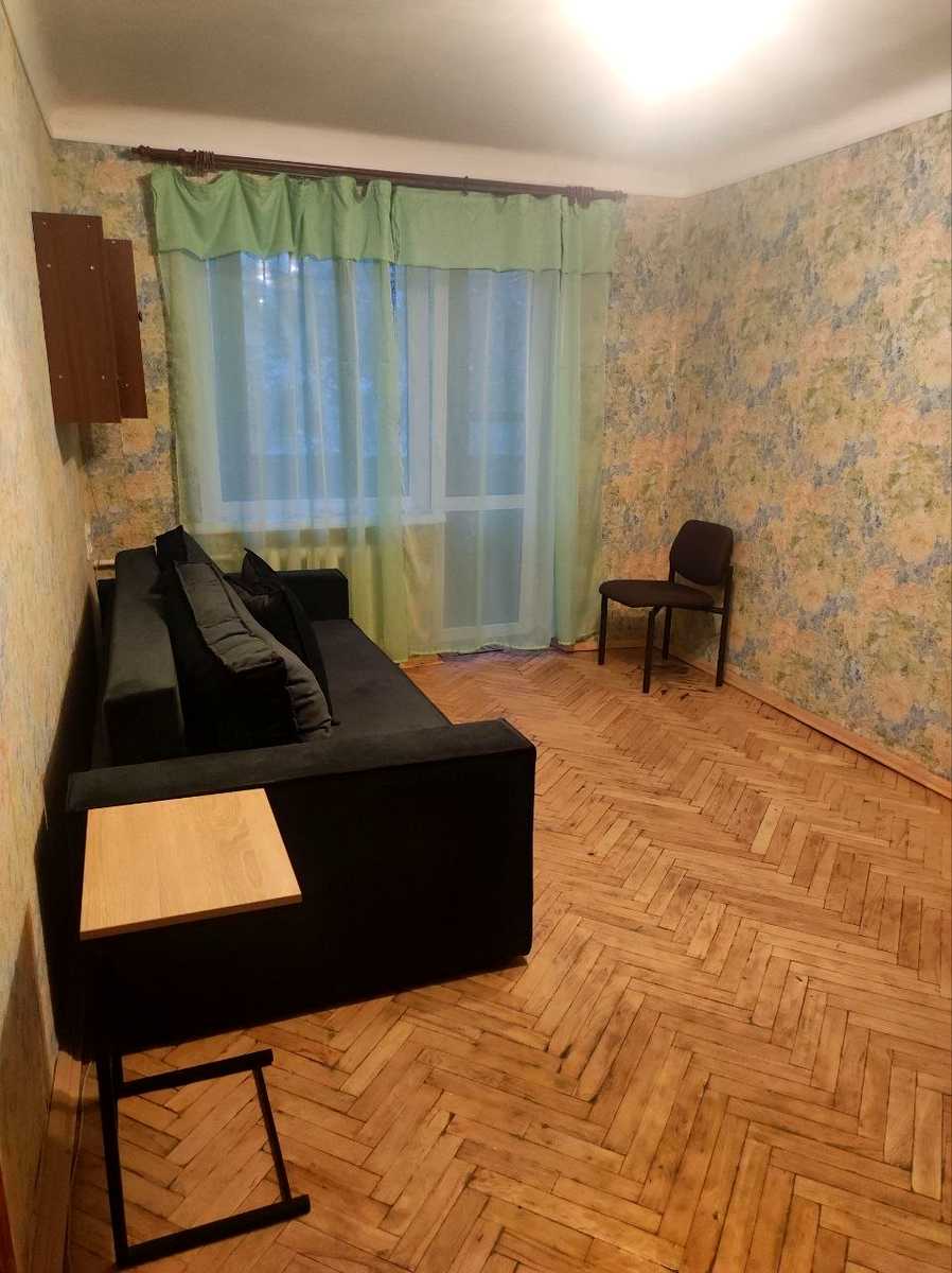1879589910236676
