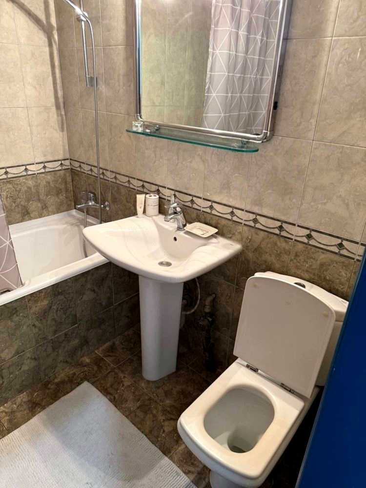 1879592973784023