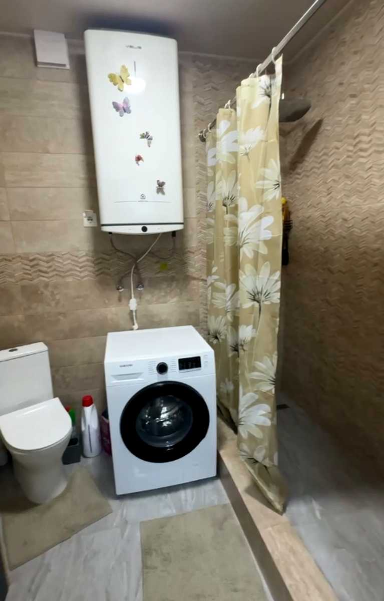 1879593273658773