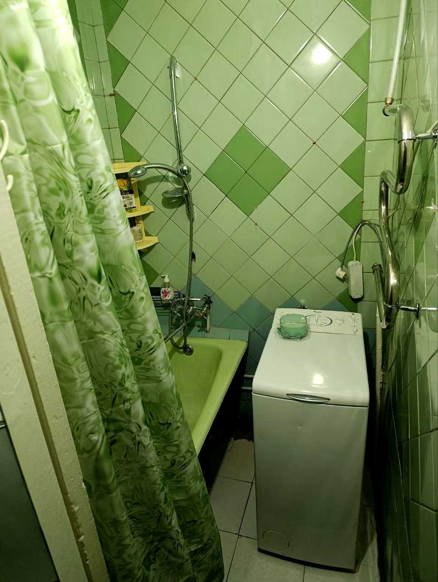 1879594997740301