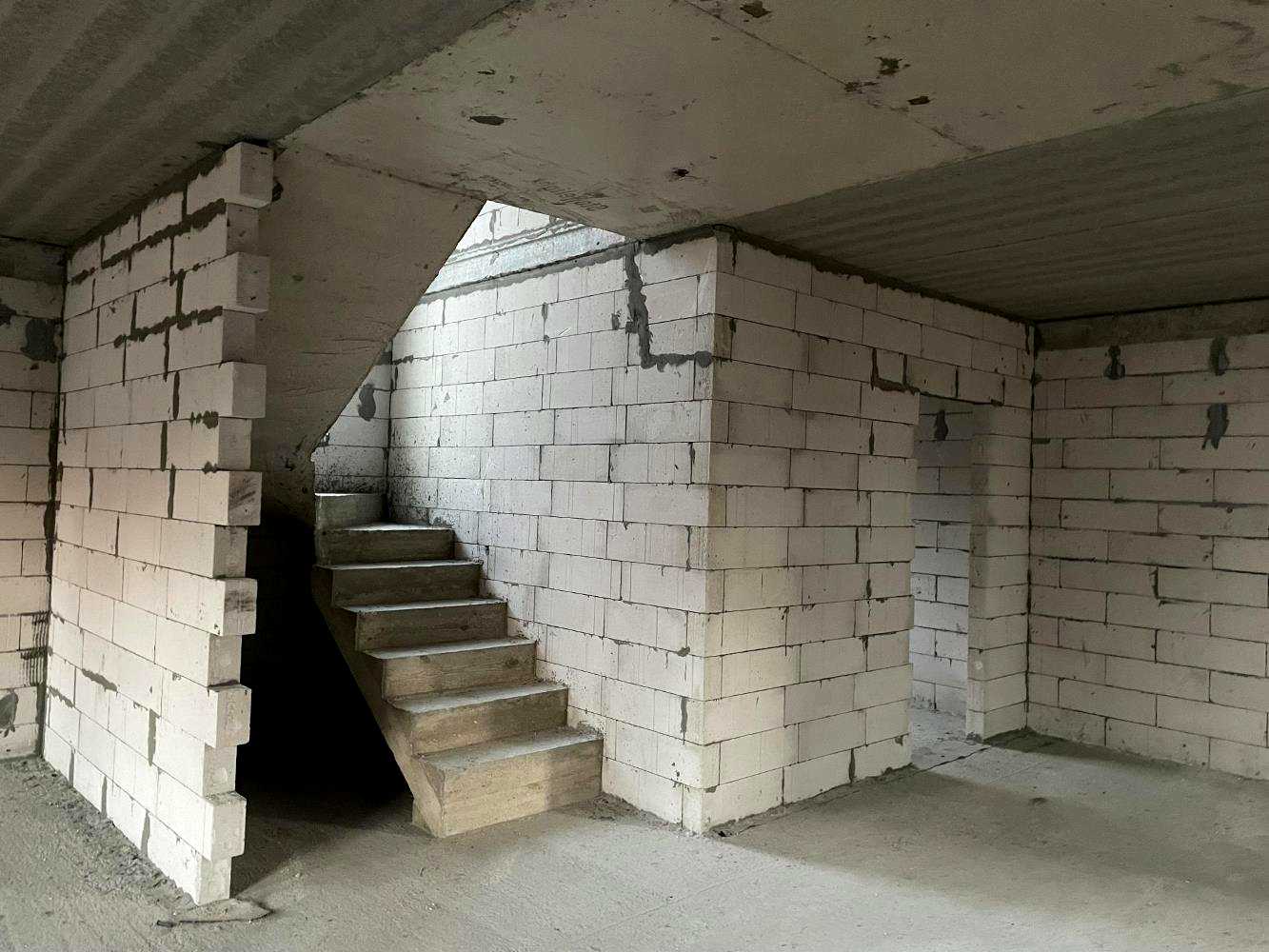 1879602856486122