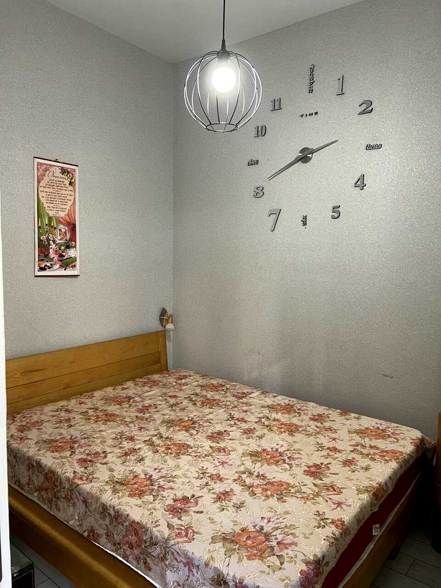 1879611992877921