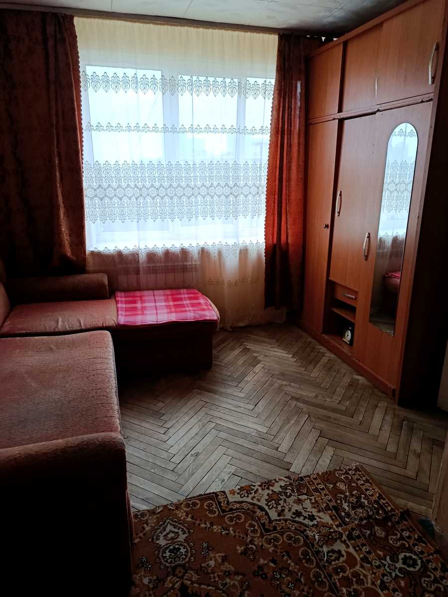 1879633302432376