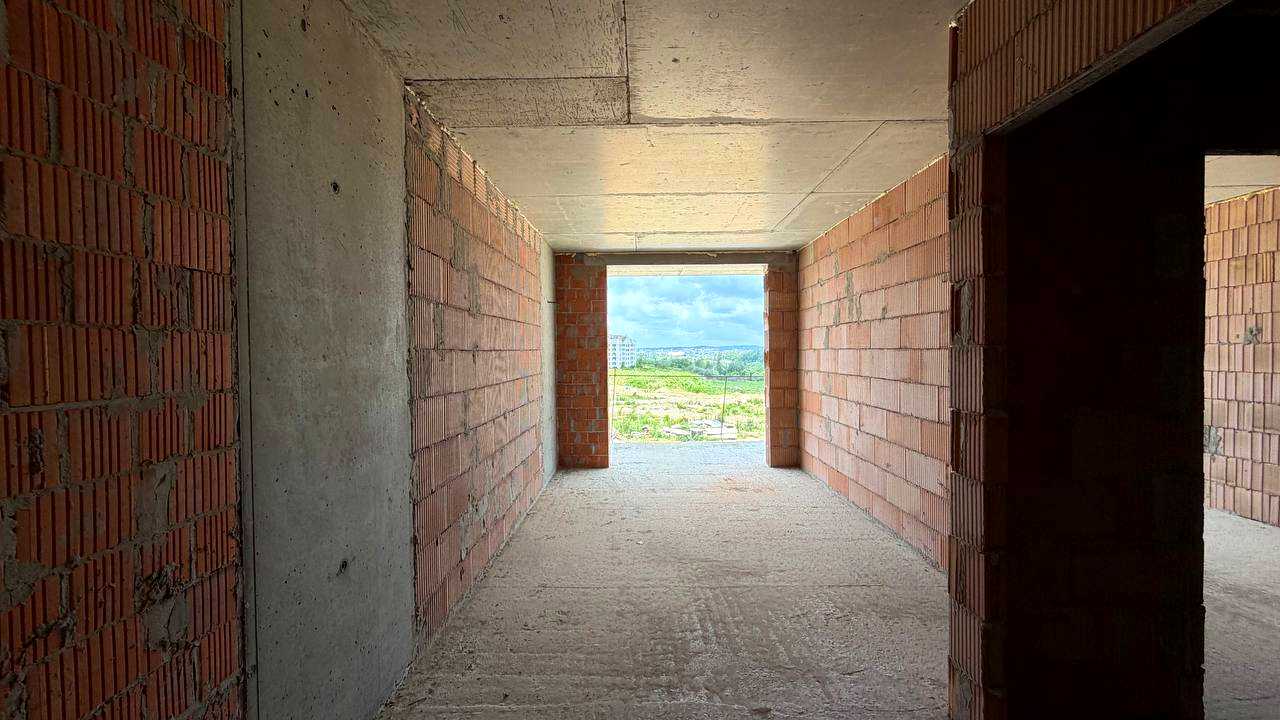 1879635858800238