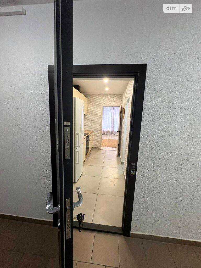 1879635989896676