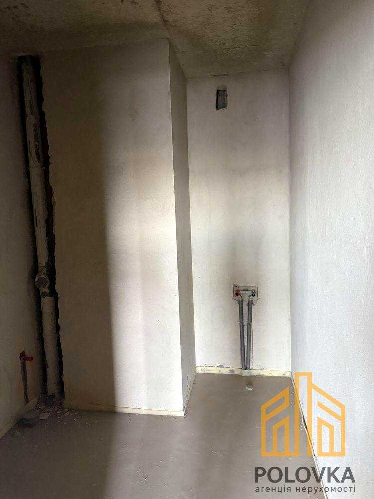 1879636677130034