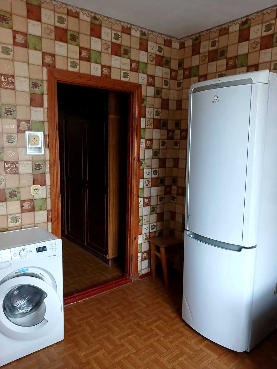 1879645430978092