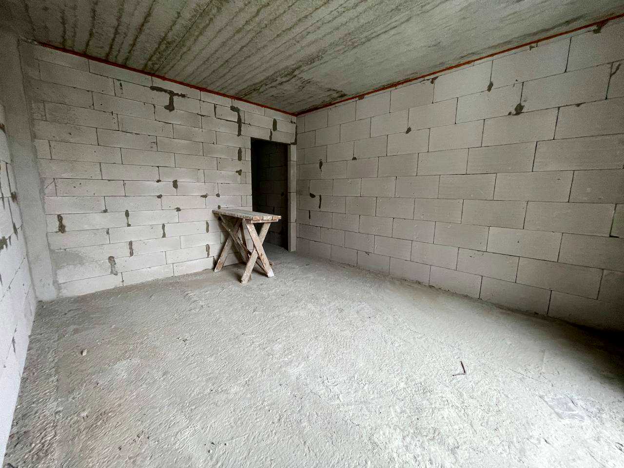 1879646108407040