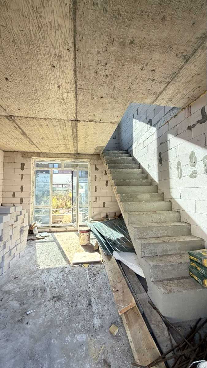 1879646620325944