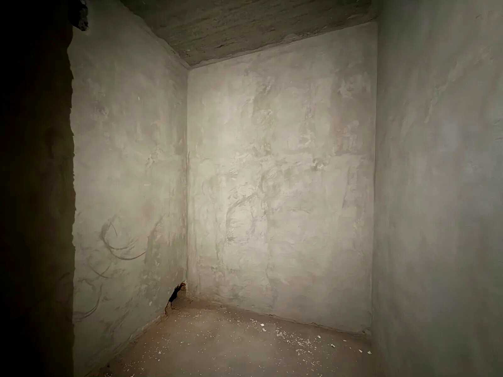 1879647633002478