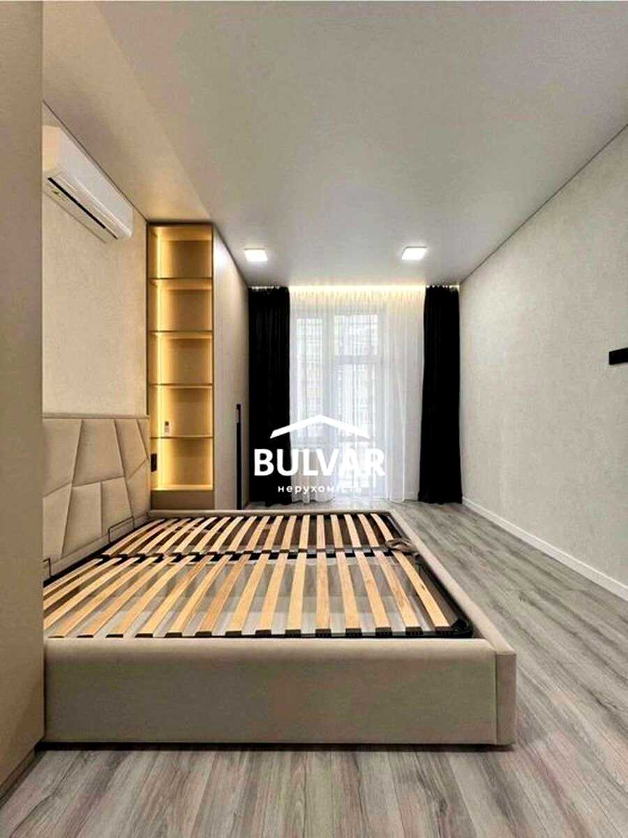 1879648019648554