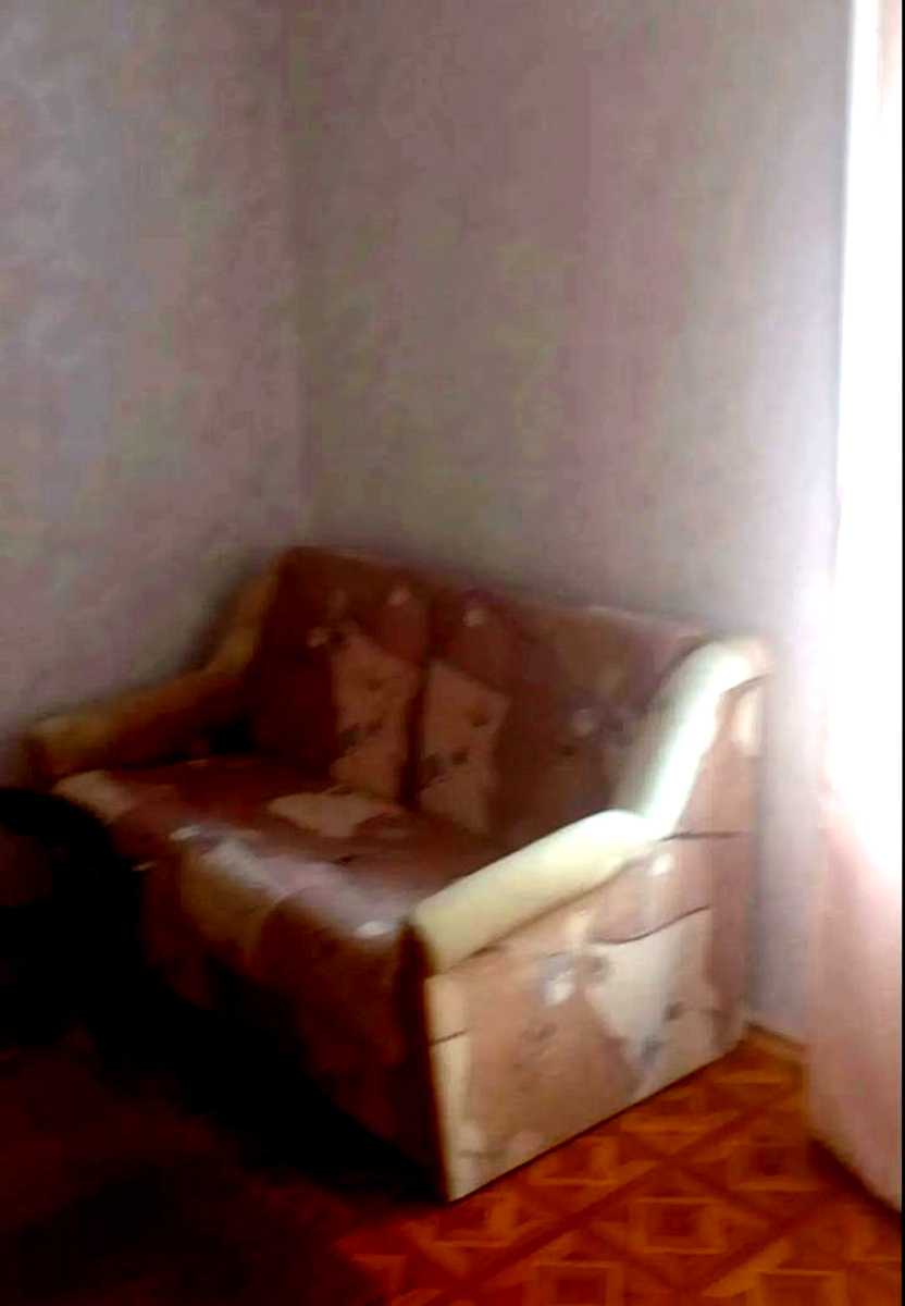 1879648473944904