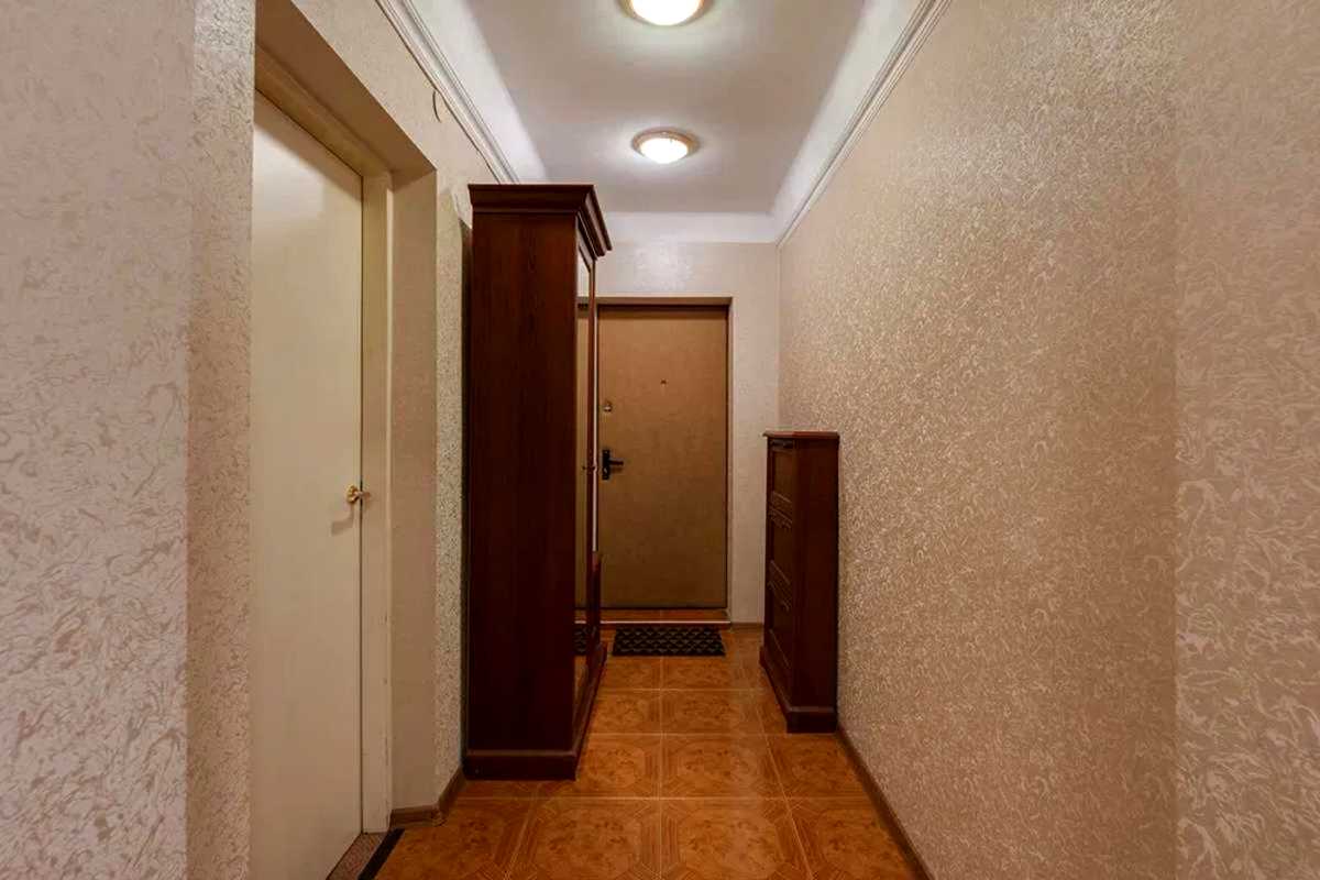1879648859258596
