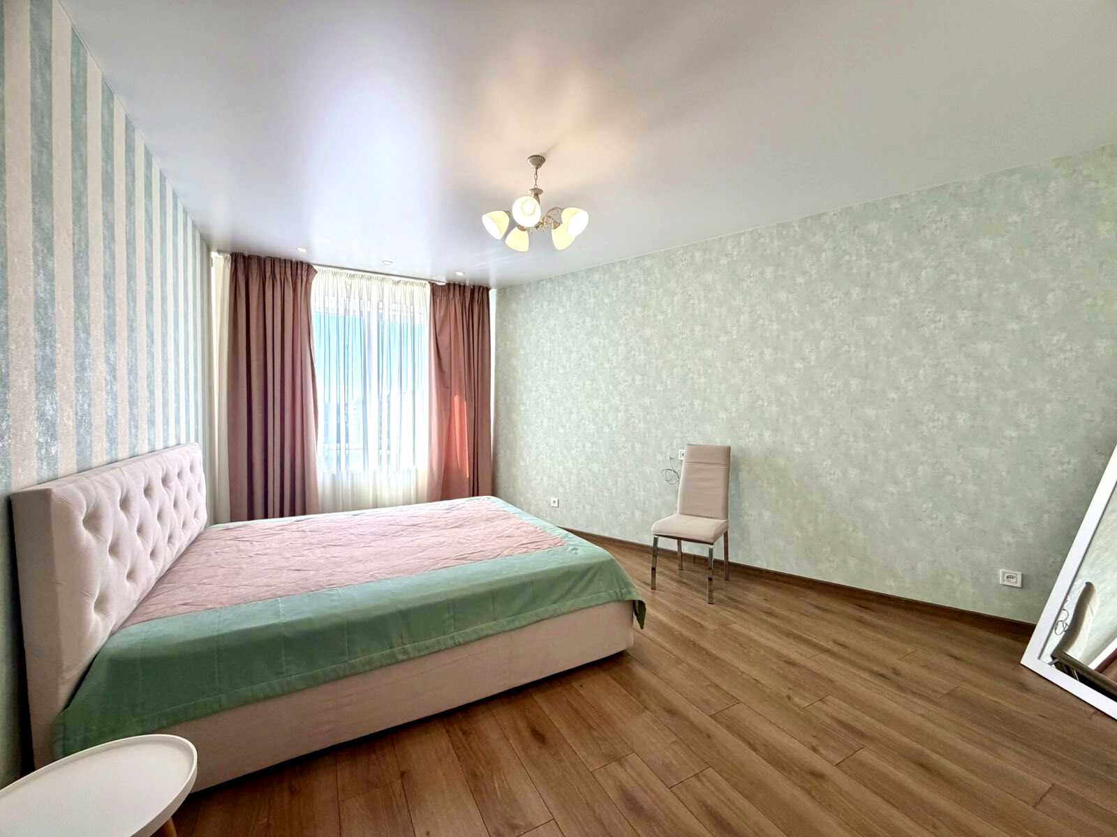1879649096594206