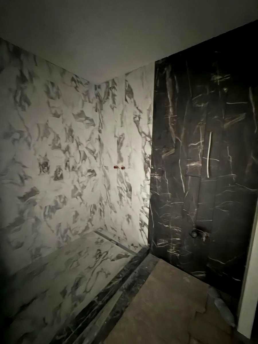 1879649427005100