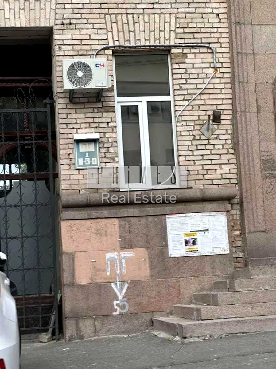 1879649842913158