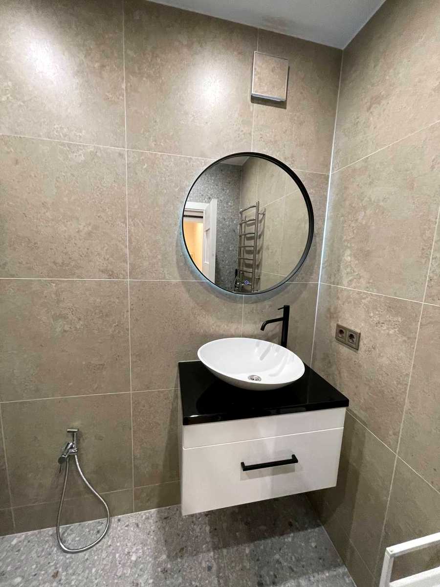1879650240790679