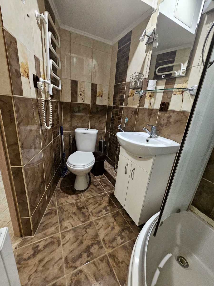 1879650628058052
