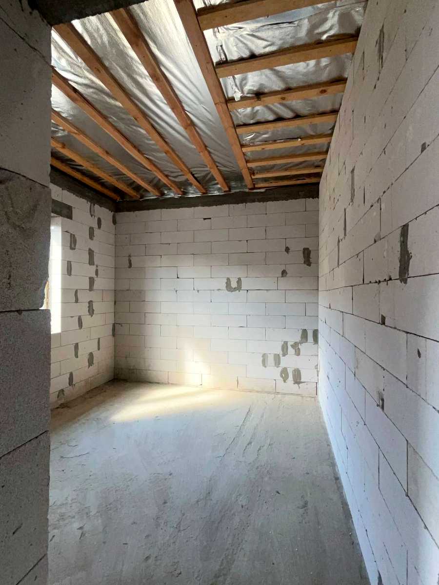 1879650769300235