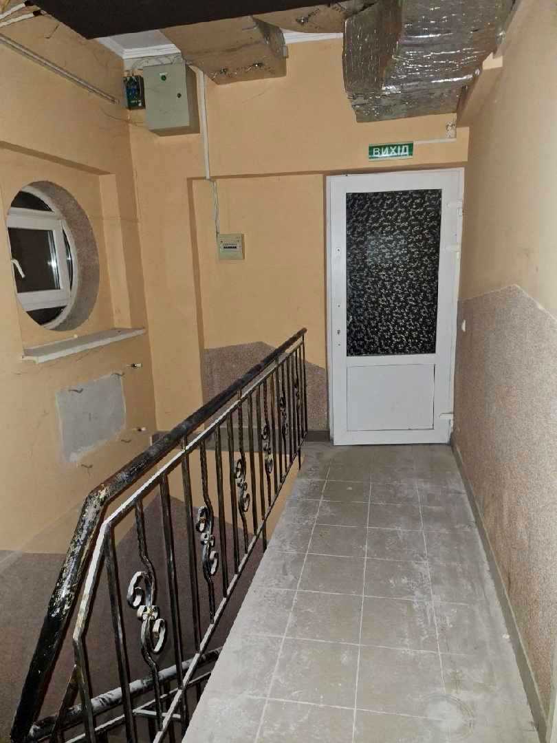 1879651617343835