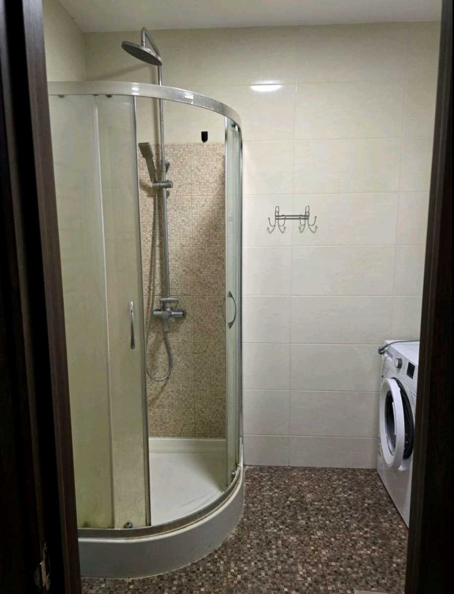 1879651692214204