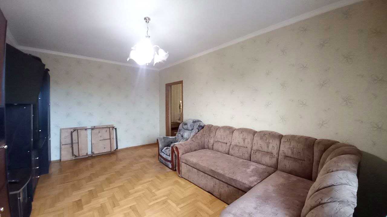 1879651780699691