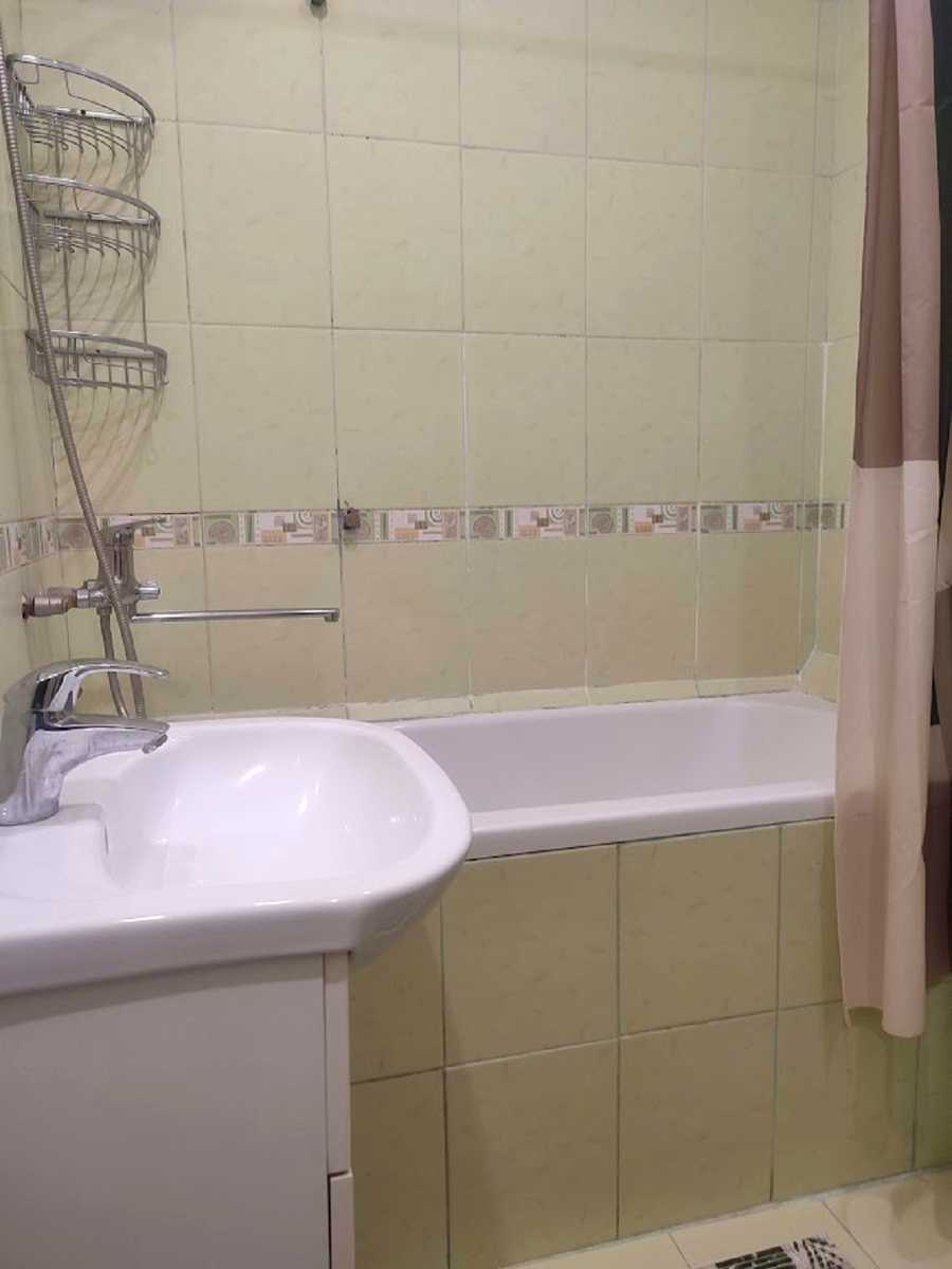 1879653853697903