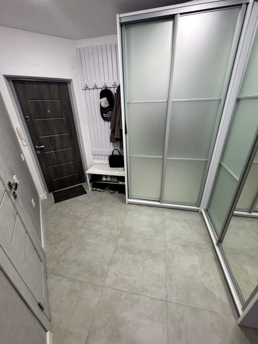 1879653995425337