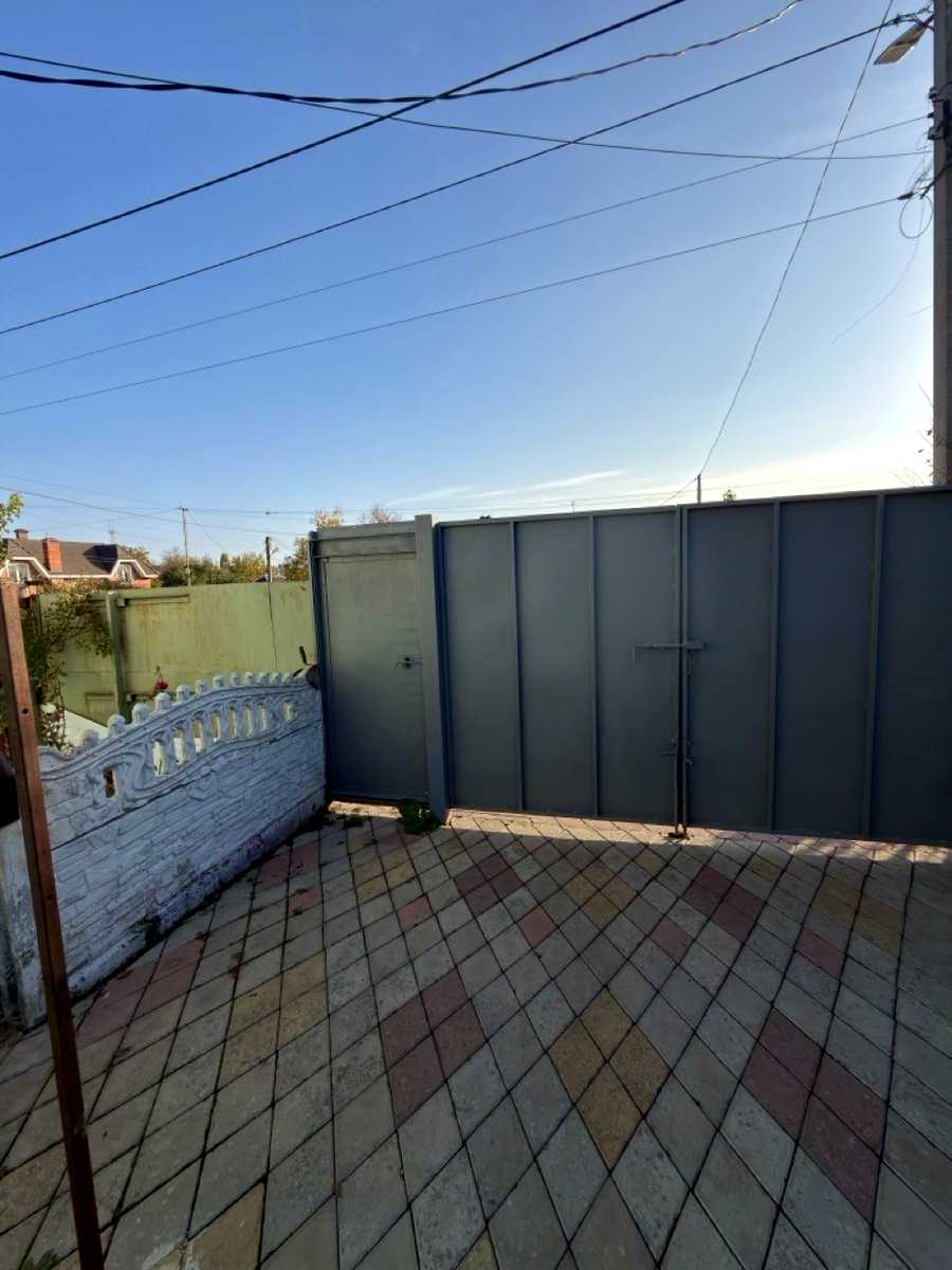 1879654221575959