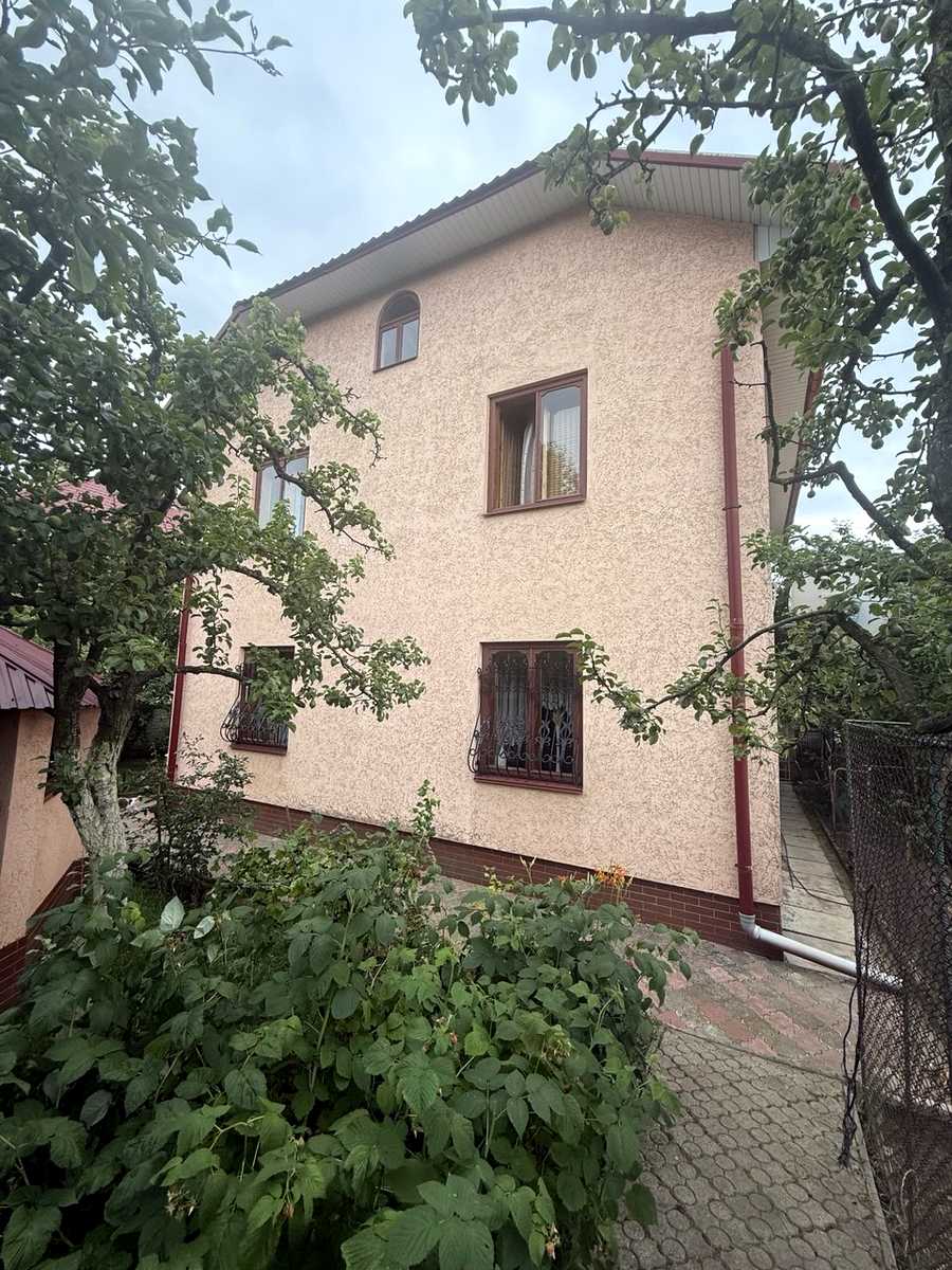 1879654597277017