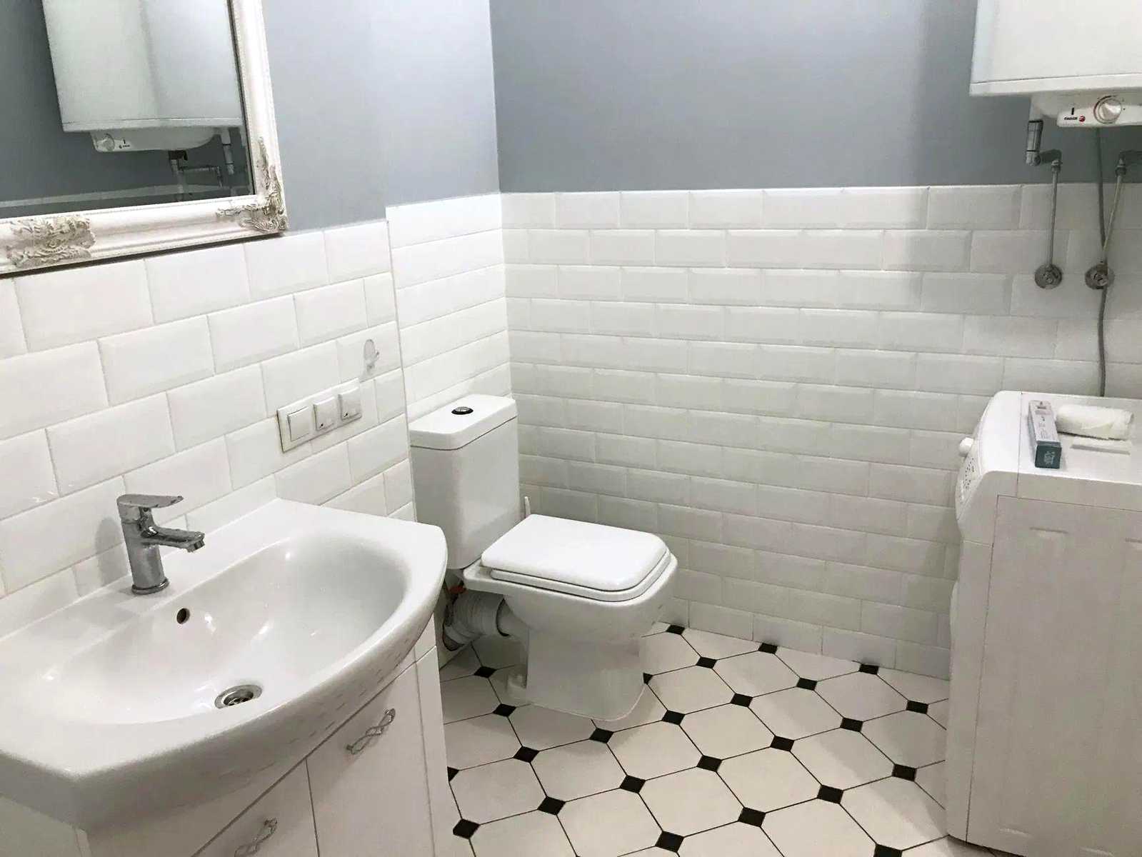 1879654799857803