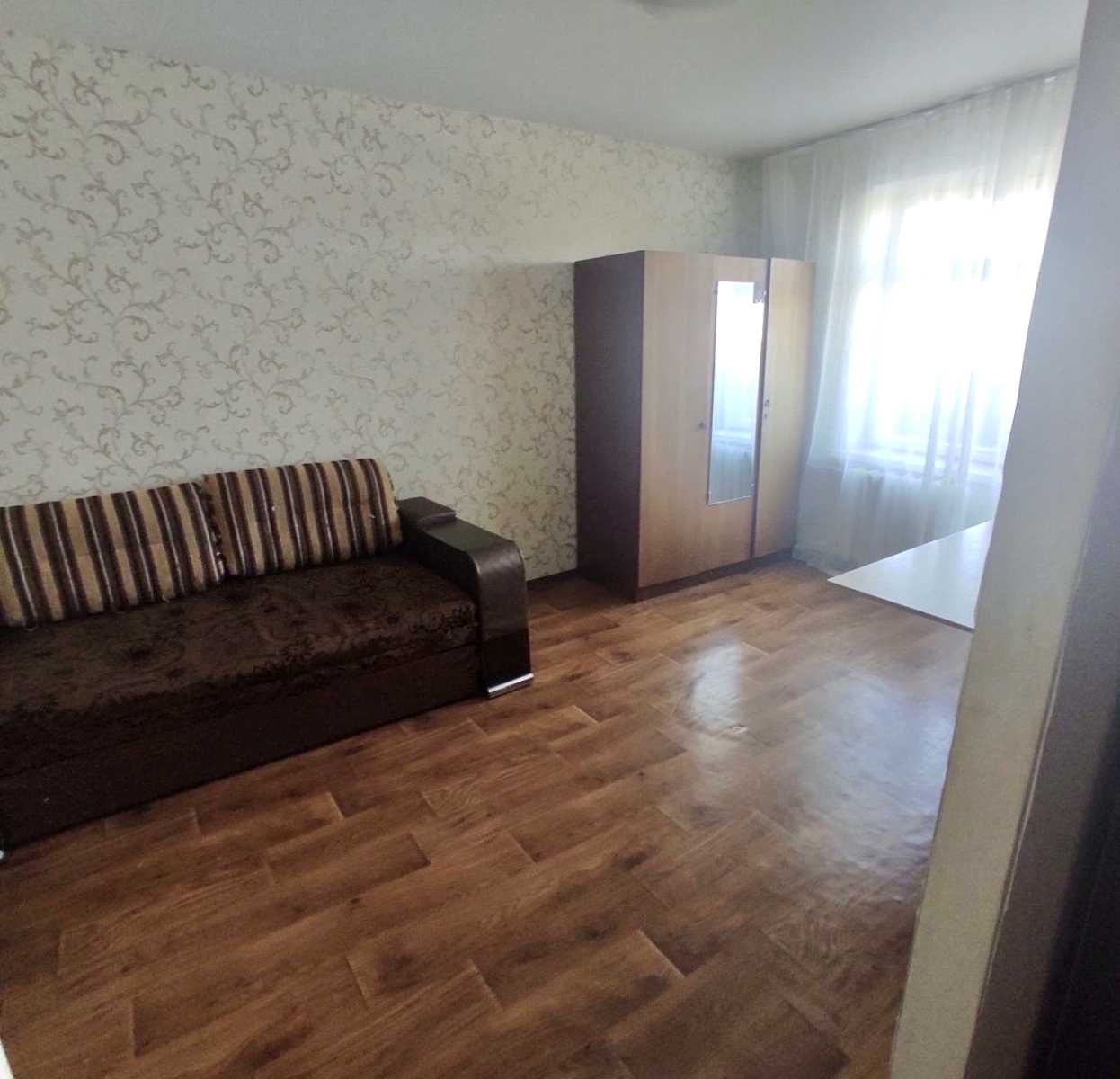 1879655705765512