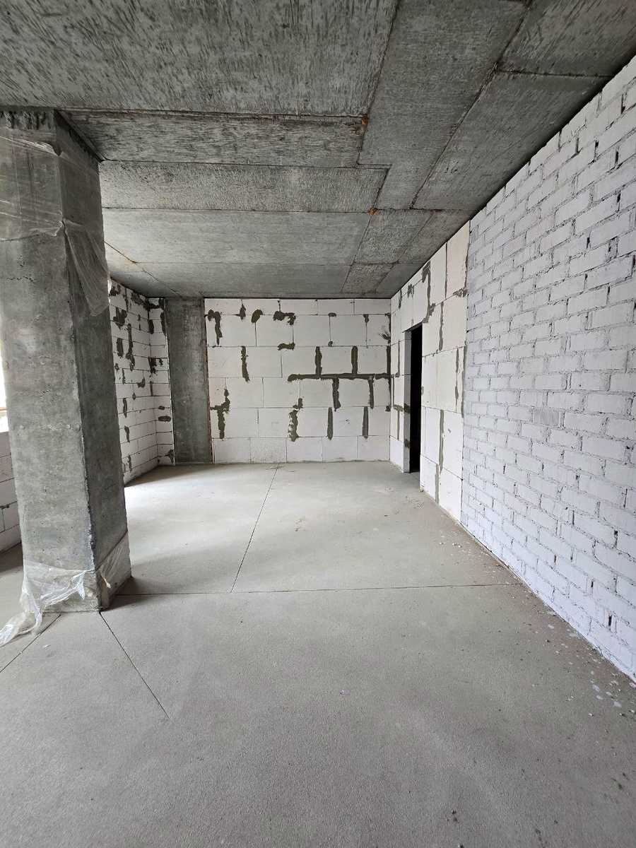 1879656357487176